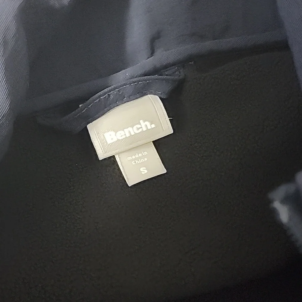 Bench Shell Jacket size Small - Picture 4 of 9